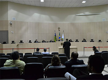 TCE retoma atividades e apresentará auditoria de licitação da Agespisa
