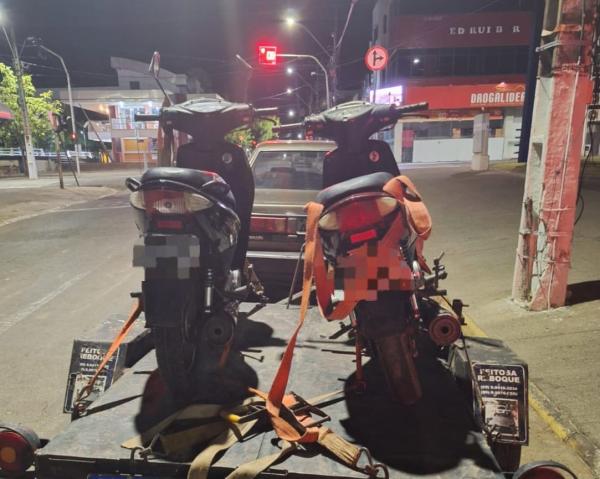 Condutora é flagrada embriagada após colisão entre motocicletas no Centro de Floriano