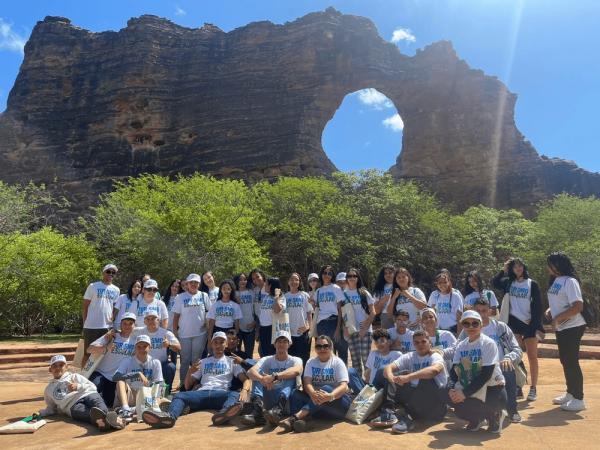 Estudantes exploram riquezas culturais e naturais do Parque Nacional Serra da Capivara