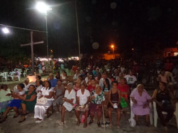 Fieis acompanham encerramento dos festejos de Nossa Senhora de Nazar&eacute;.(Imagem:FlorianoNews)
