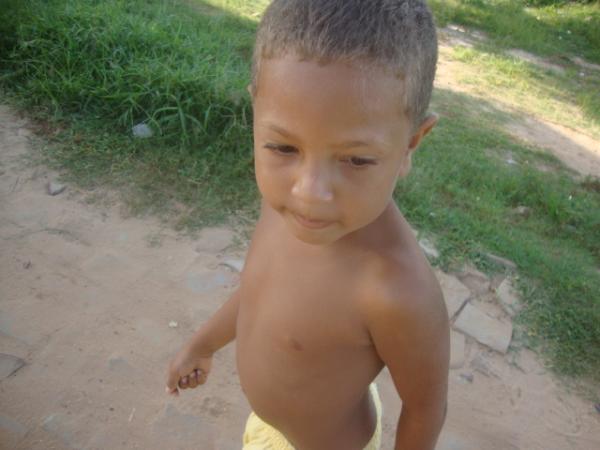 Crian&ccedil;as no Click do Amarelinho(Imagem:reda&ccedil;ao)
