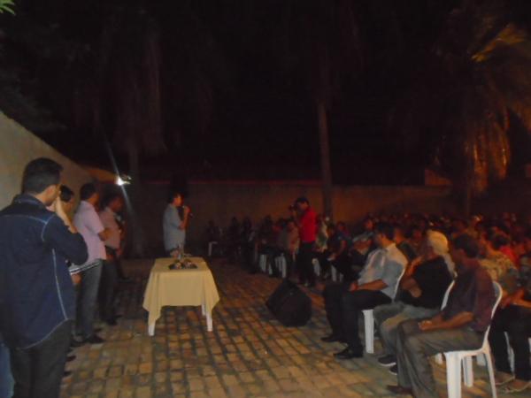 Reuni&atilde;o efetiva pr&eacute;-candidatura de Ant&ocirc;nio Reis a vice-prefeito de Floriano.(Imagem:FlorianoNews)
