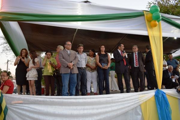 Recorde de p&uacute;blico prestigia desfile c&iacute;vico na Avenida Frei Ant&ocirc;nio Curcio.(Imagem:Waldemir Miranda)