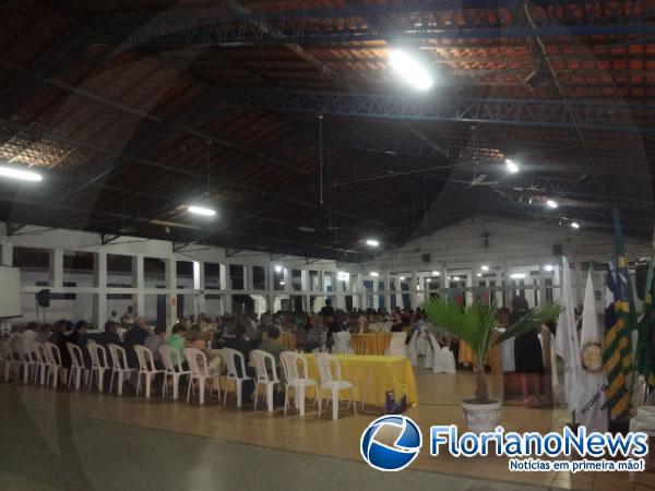 Mototaxistas de Floriano receberam certificados de capacita&ccedil;&atilde;o do SEST/SENAT(Imagem:FlorianoNews)