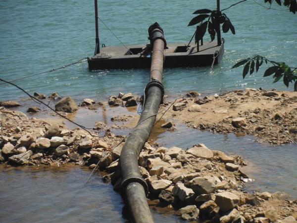 Sistema de abastecimento de água volta a operar em Floriano.(Imagem:FlorianoNews)