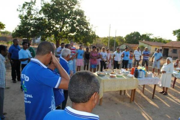 Fieis participam da abertura dos festejos de Nossa Senhora Aparecida em Floriano