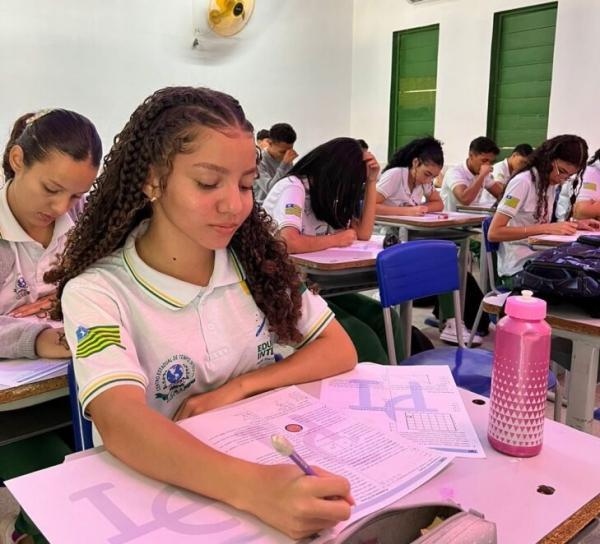 No Dia da Matemática, Seduc aplica provas do I Torneio de Matemática das Escolas Estaduais