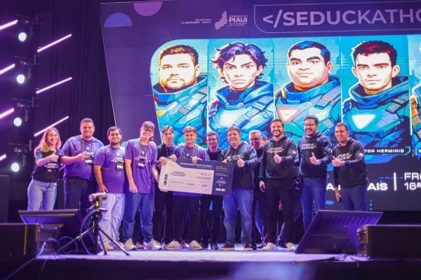 Seduckathon: Quinze estudantes Seduc embarcam para interc&acirc;mbio na Alemanha na sexta-feira (29)(Imagem:Let&iacute;cia Santos)
