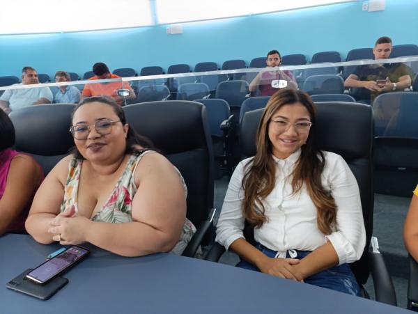  C&acirc;mara Municipal de Floriano homenageia mulheres do Poder Legislativo(Imagem:FlorianoNews)