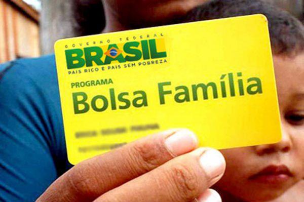 Governo federal e estados discutem cortar pagamento do Bolsa Família para até 22 mil beneficiários