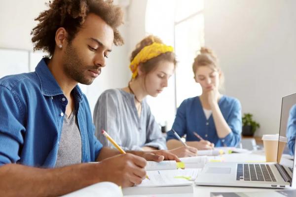 DF tem mais de 7 mil vagas em cursos de educação profissional e tecnológica