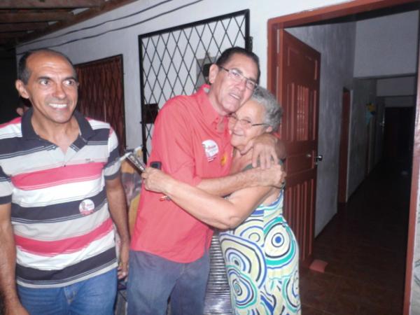 Oscar Proc&oacute;pio participa de carreata no munic&iacute;pio de Angical.(Imagem:Assessoria de Comunica&ccedil;&atilde;o)