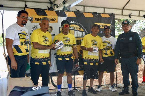  3&ordm; BPM refor&ccedil;a seguran&ccedil;a durante passeio cicl&iacute;stico da Semana Nacional do Tr&acirc;nsito em Floriano.(Imagem:Divulga&ccedil;&atilde;o/PM)