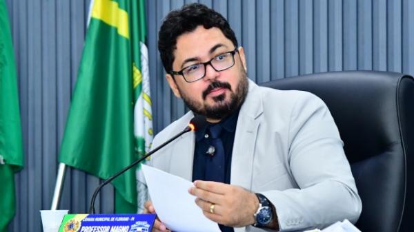Vereadores aprovam lei que regulamenta a queima e soltura de fogos em Floriano