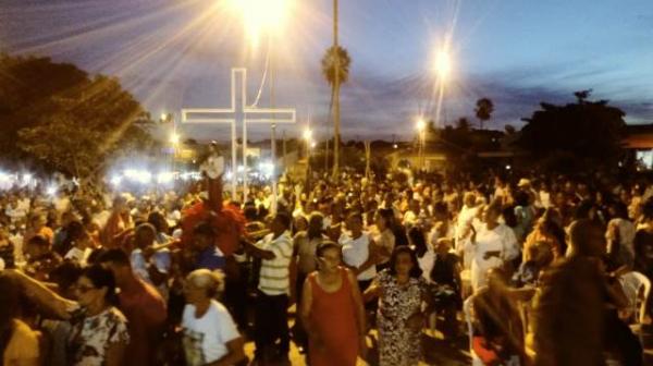 Procissão e missa campal encerram os festejos de Nossa Senhora de Nazaré