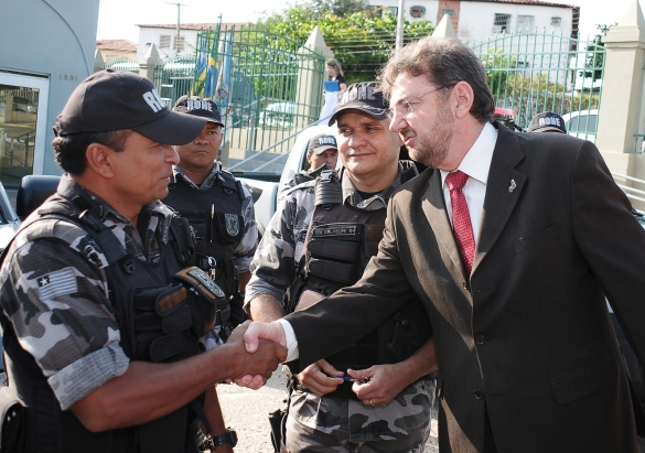 Governador entrega obras de mais de R$ 1,5 mi na PM