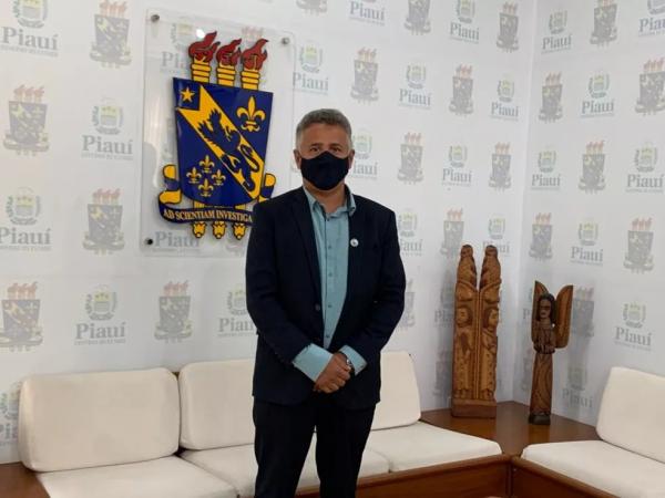  Professor Evandro Alberto, reitor da Uespi.(Imagem:Divulga&ccedil;&atilde;o )
