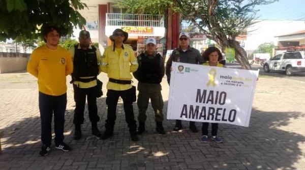 Exposi&ccedil;&atilde;o de ve&iacute;culos batidos busca conscientizar condutores em Floriano.(Imagem:FlorianoNews)