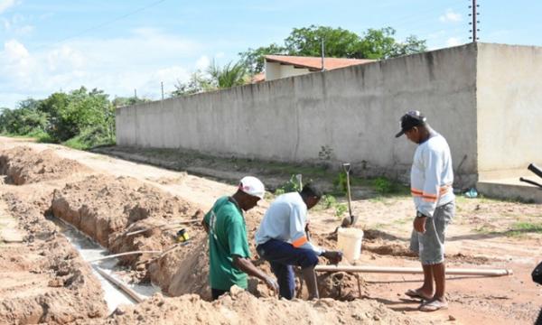 Prefeitura e Agespisa concluem ampliação da rede em bairro de Floriano.(Imagem:SECOM)