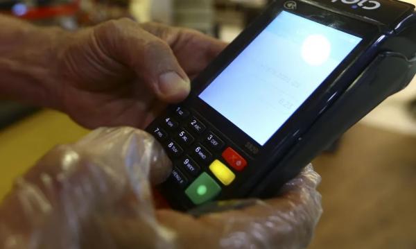 Quase 900 mil piauienses estão endividados e dívidas ultrapassam R$ 2,5 milhões, diz Serasa