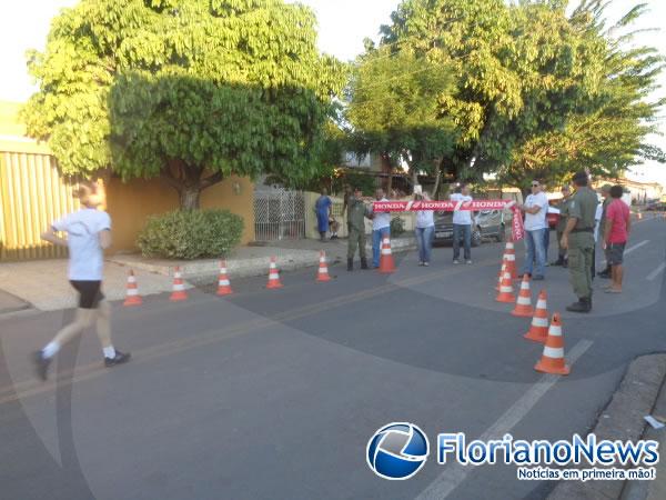 3&ordm; BPM realizou tradicional Corrida da Fogueira em Floriano.(Imagem:FlorianoNews)