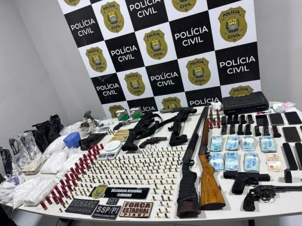 Opera&ccedil;&atilde;o do DENARC em Floriano resulta em 14 pris&otilde;es e apreens&atilde;o de armas e drogas.(Imagem:Reprodu&ccedil;&atilde;o)