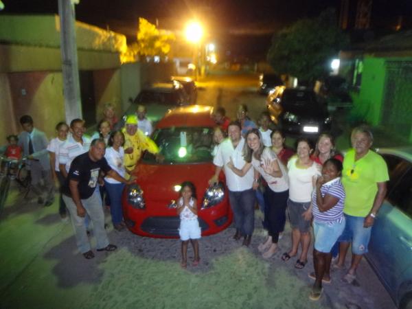 Realizada entrega de ve&iacute;culo ao ganhador da campanha do Mosteiro de Floriano.(Imagem:FlorianoNews)