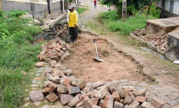 Infraestrutura intensifica serviços de recuperação em Floriano