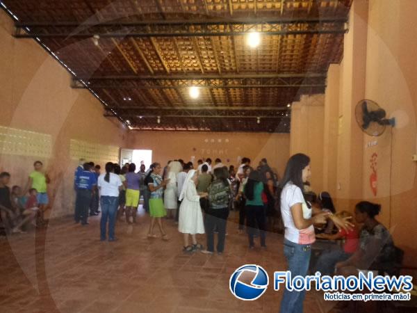 caf&eacute; partilhado(Imagem:FlorianoNews)