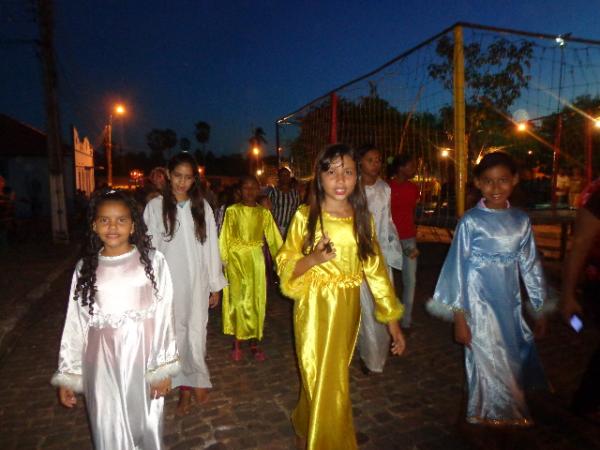 Prociss&atilde;o encerrou festejos &agrave; padroeira Nossa Senhora de Nazar&eacute;.(Imagem:FlorianoNews)