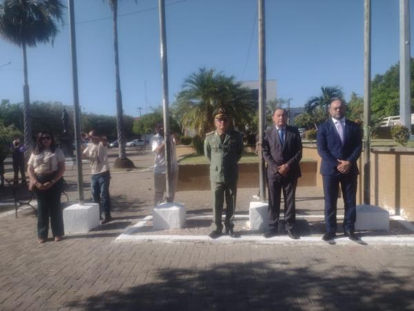 Floriano abre Semana da P&aacute;tria 2024 com hasteamento das bandeiras(Imagem:FlorianoNews)