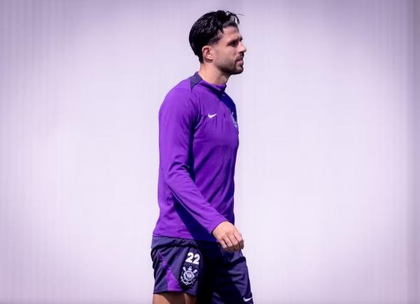 Corinthians oficializa rescisão com Héctor Hernández e projeta economia milionária