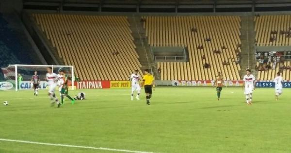 Rubro-Negro marca primeiro gol no torneio, mas leva virada do Sampaio, no Castel&atilde;o.(Imagem:L&iacute;via Barradas)