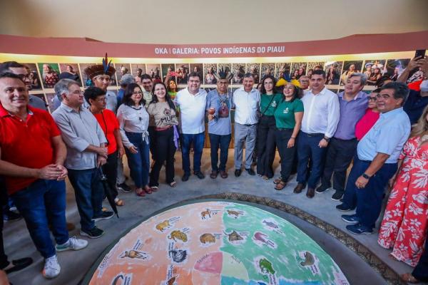 Governador acompanha lançamento de programas federais que beneficiarão indígenas e agricultores