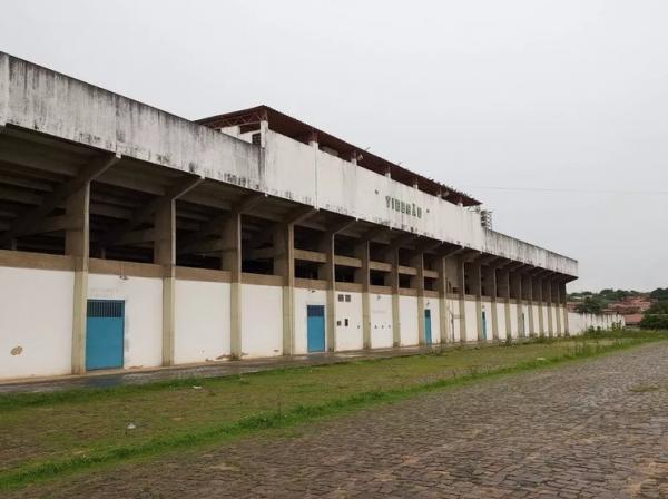 Tiberão deve passar por vistoria para receber jogos do Altos no Campeonato Brasileiro Série C