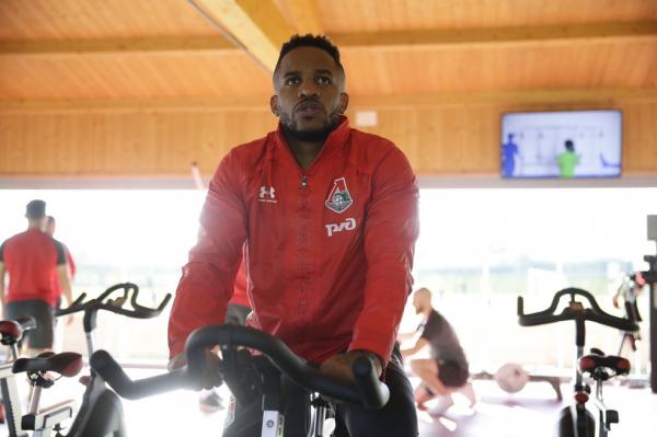 Peruano Jefferson Farfán está com coronavírus, informa o Lokomotiv Moscou