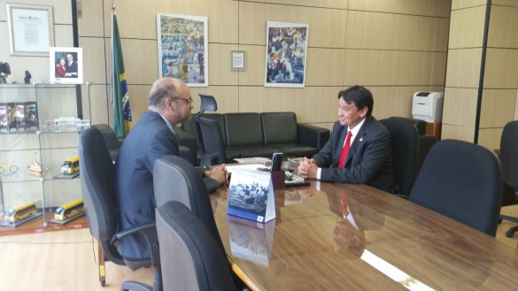 Wellington apresenta projetos ao Ministério da Educação