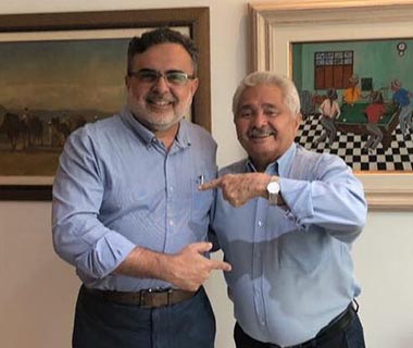Elmano anuncia o médico Luiz Ayrton como vice em sua chapa