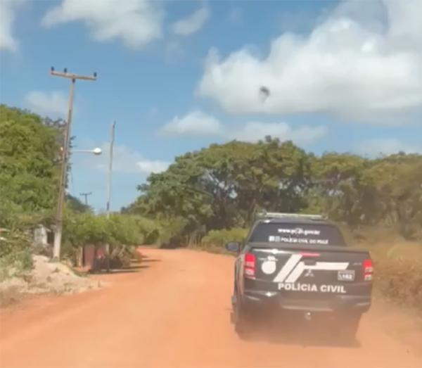 Suspeitos de matar mãe e ferir bebê são presos no litoral do Piauí