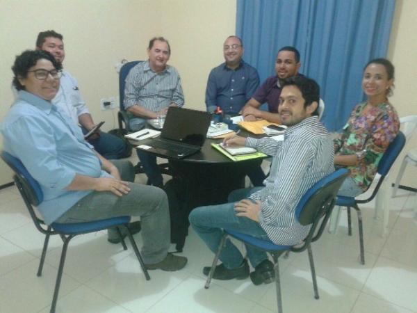 Reunião discute implantação do Programa Identidade Jovem em Floriano