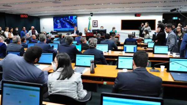 Atraso na votação da PEC torna difícil pagar adicional do Auxílio Brasil ainda em julho