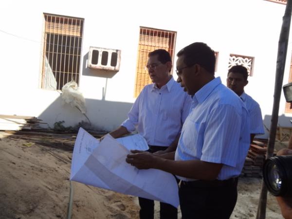Prefeitura de Floriano visitou obra de reforma e amplia&ccedil;&atilde;o do SAMU.(Imagem:FlorianoNews)