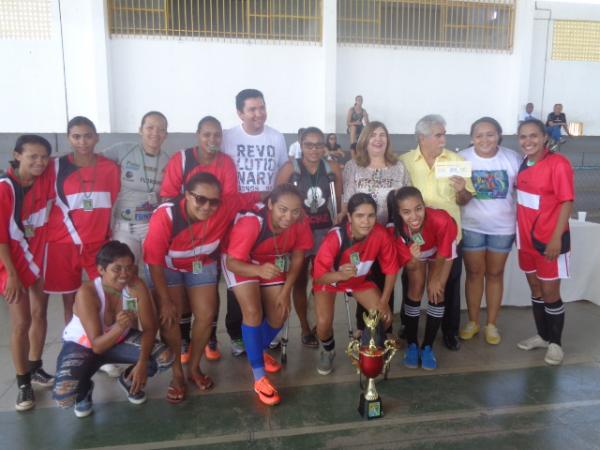 Sociedade Atlética Florianense é campeã do Torneio Cidade Futsal Feminino em Floriano