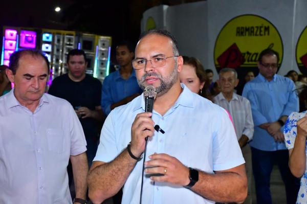 Vereadores participam da inaugura&ccedil;&atilde;o do Largo Raimundo Marreiros, bairro Ibiapaba de Floriano(Imagem:CMF)