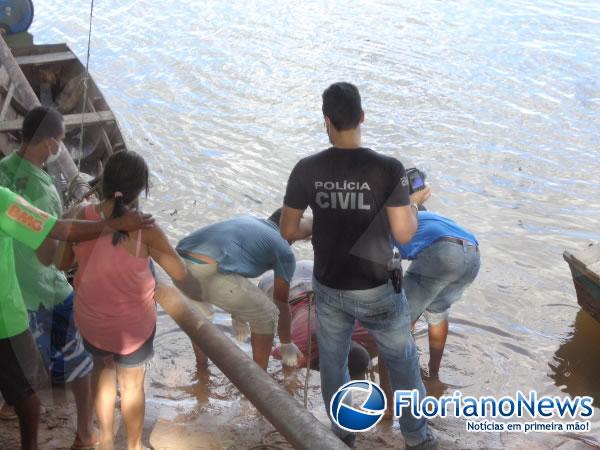 Homem &eacute; encontrado morto no rio Parna&iacute;ba.(Imagem:FlorianoNews)