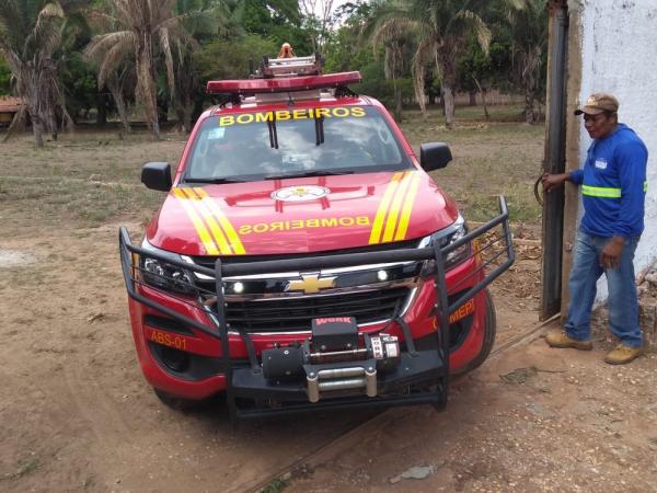 Idosa cai em poço de 15 metros e Corpo de Bombeiros é acionado para fazer o resgate