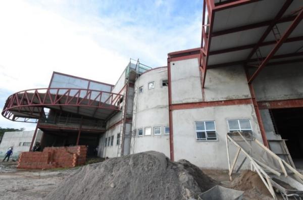 Governador anuncia entrega de estruturas hospitalares em Picos
