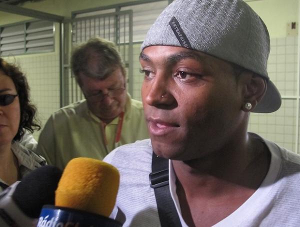 Jobson aparece no Engenhão e será reintegrado ao Botafogo em 2012