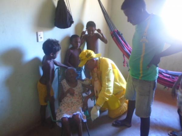 Idosa faz 111 anos e celebra anivers&aacute;rio na localidade Buritizinho.(Imagem:FlorianoNews)