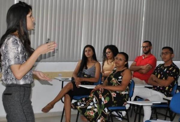 Acad&ecirc;micos do curso de Farm&aacute;cia da FAESF participam de pr&aacute;tica interdisciplinar.(Imagem:FAESF )